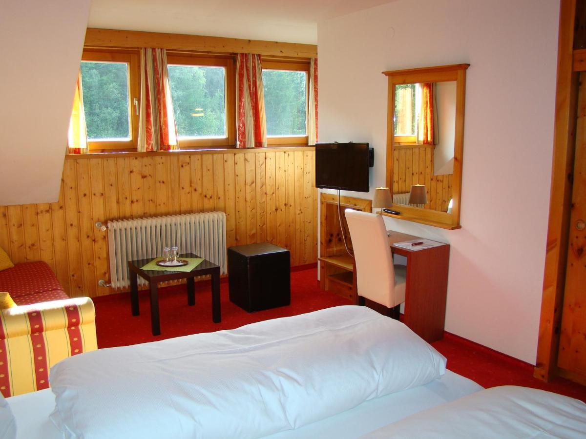 Hotel Neuwirt マウテルンドルフ エクステリア 写真