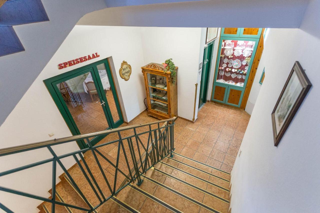 Hotel Neuwirt マウテルンドルフ エクステリア 写真