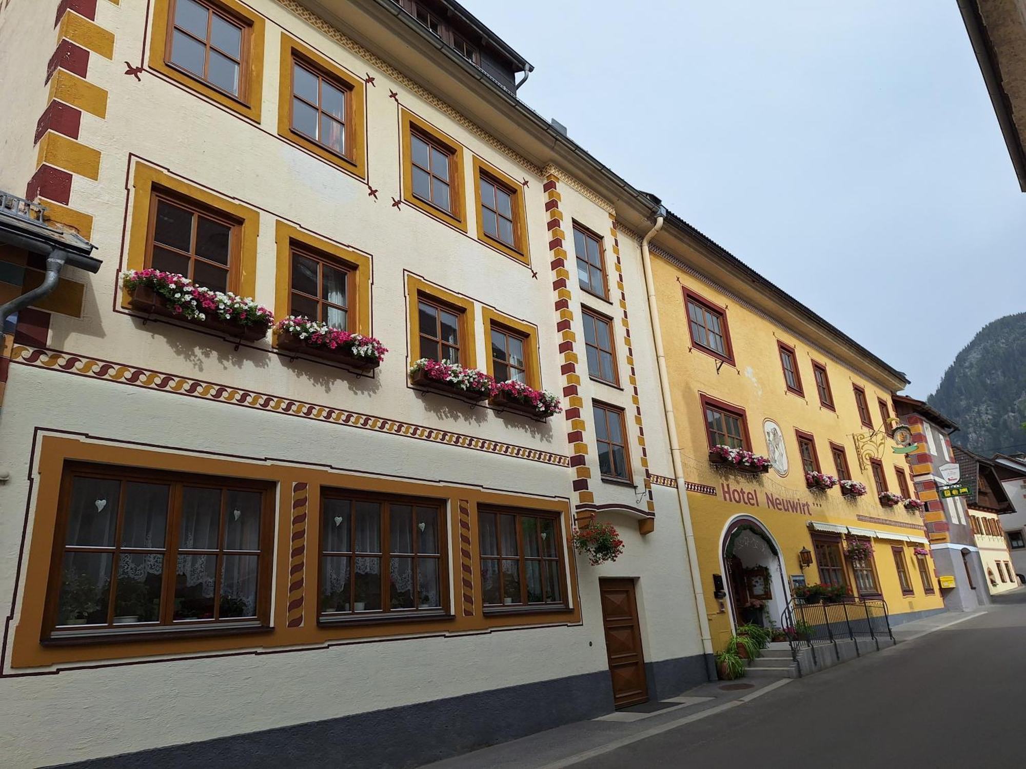 Hotel Neuwirt マウテルンドルフ エクステリア 写真